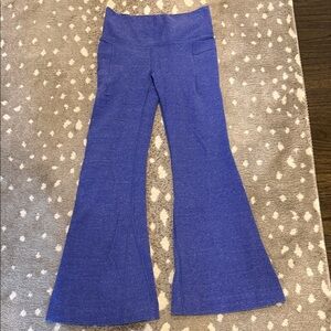 Athleta Girl Natural Play Stash Flare size M